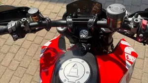 Ducati Hypermotard 950 RVE (2022 - 25)  (8)