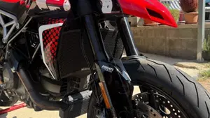 Ducati Hypermotard 950 RVE (2022 - 25)  (11)