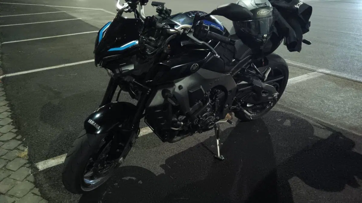 Yamaha MT-10 (2022 - 26)  (4)