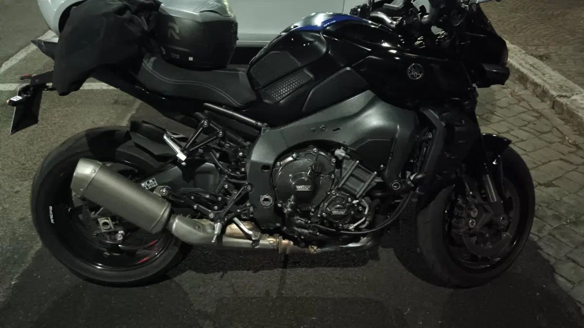 Yamaha MT-10 (2022 - 26)  (6)