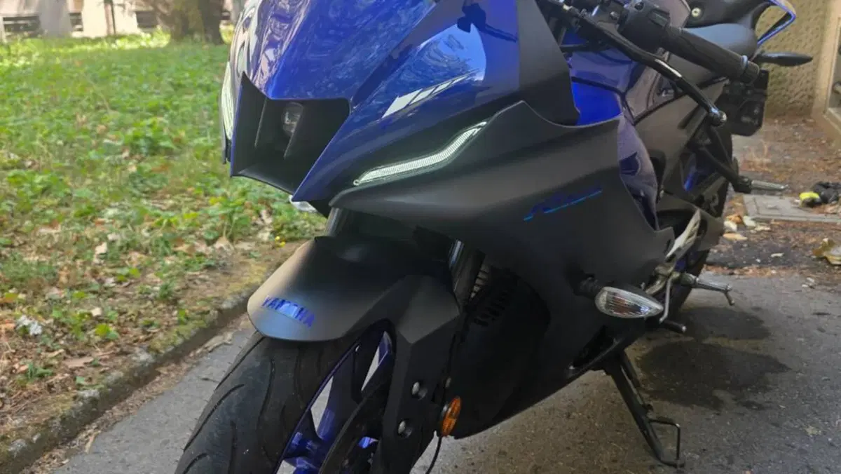 Yamaha YZF R125 (2023 - 26)  (2)