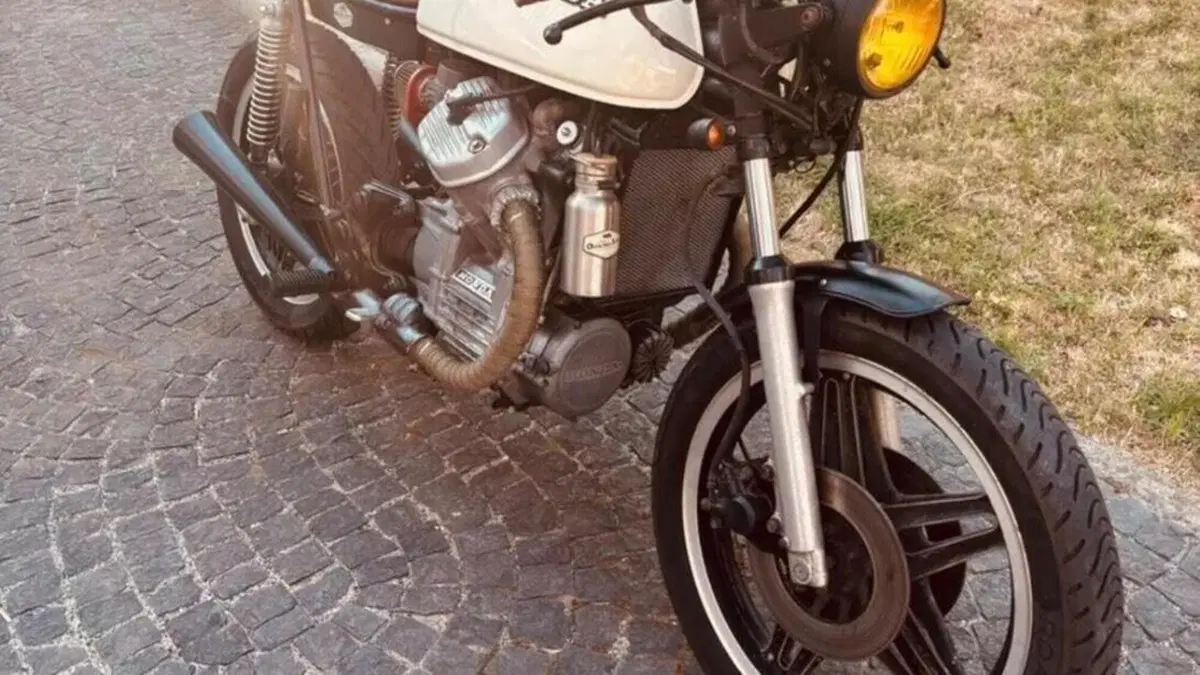 Honda   (4)