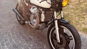 Honda   (4)