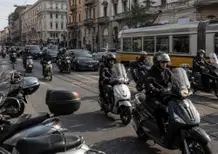Milano è sempre più su due ruote: superata quota 200.000 tra moto e scooter