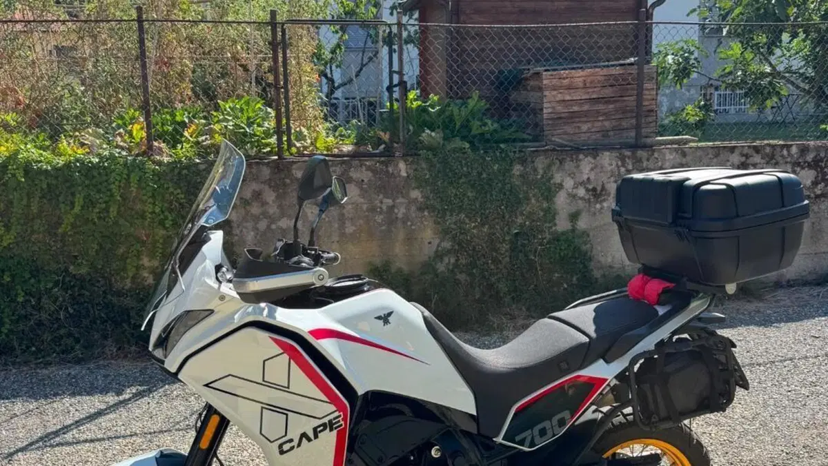 Moto Morini X-Cape 700 Gold Edition (2025 - 26)  (3)