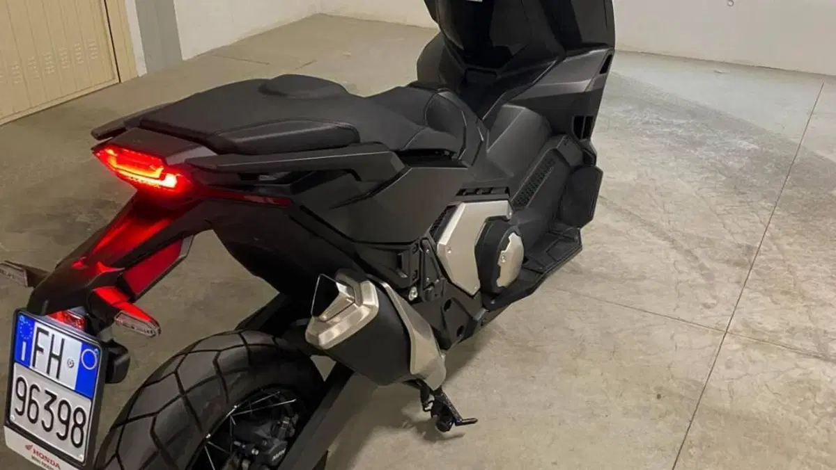 Honda X-ADV 750 DCT (2021 - 24)  (6)