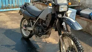 Kawasaki KLR 250  (3)