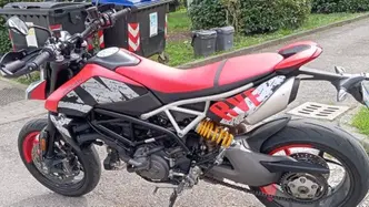 Ducati Hypermotard 950 RVE (2022 - 25) usata