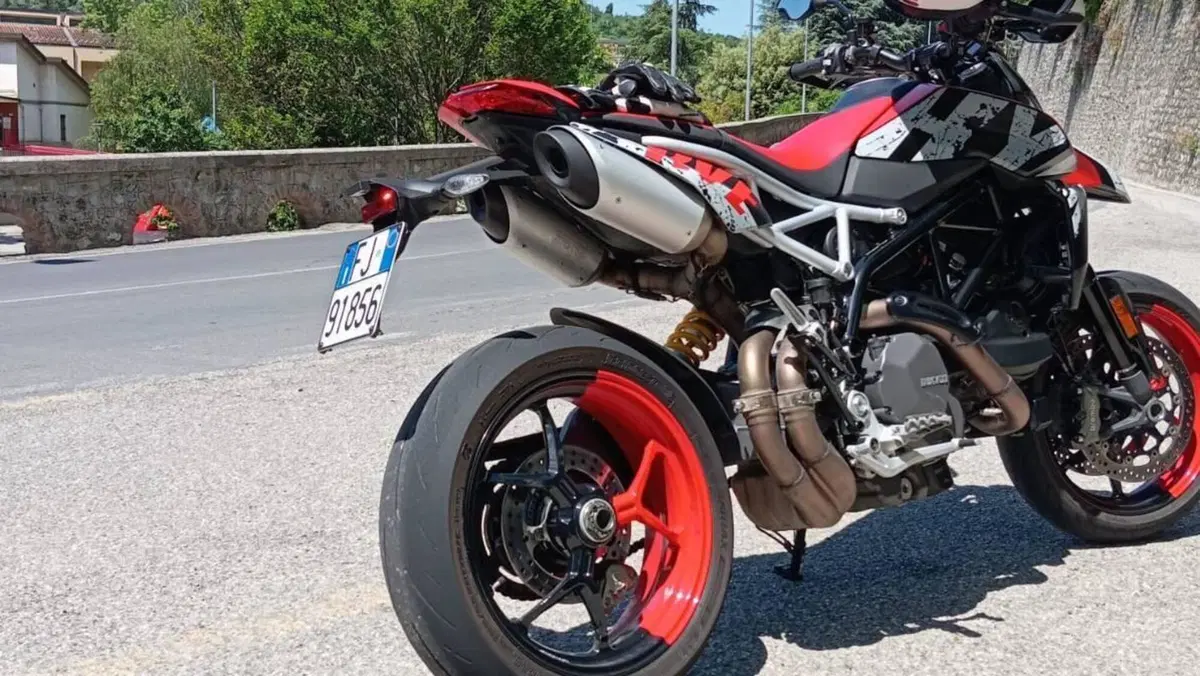 Ducati Hypermotard 950 RVE (2022 - 25)  (3)