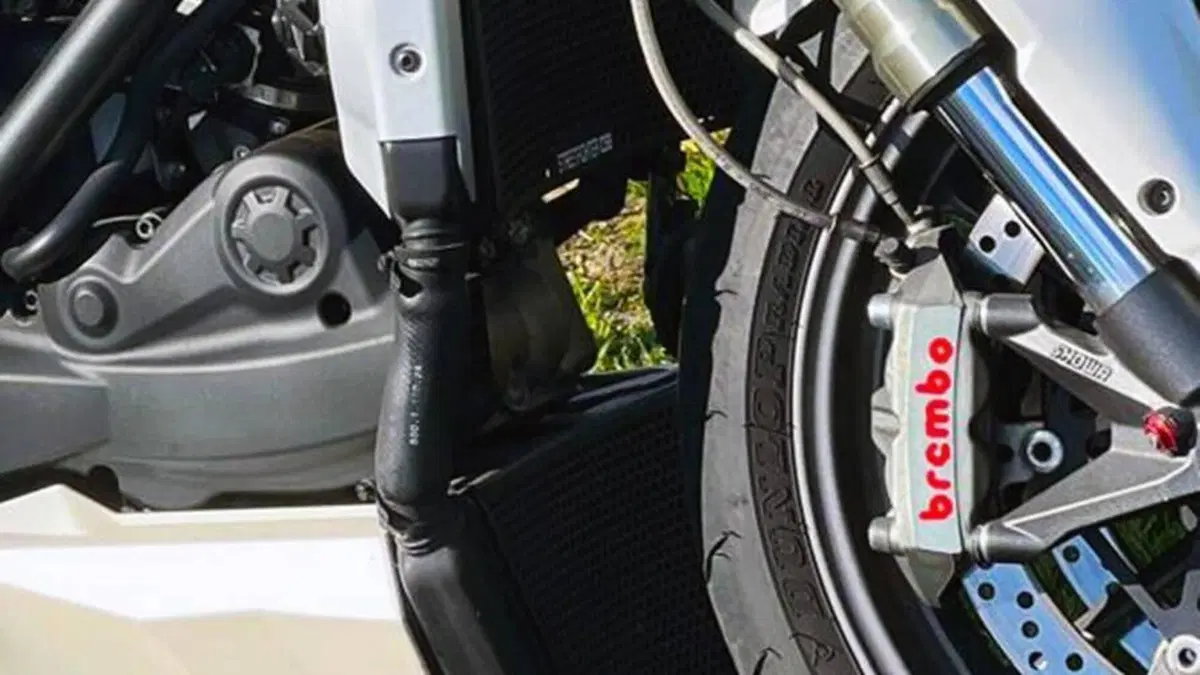 Ducati Streetfighter (2009 - 12)  (5)