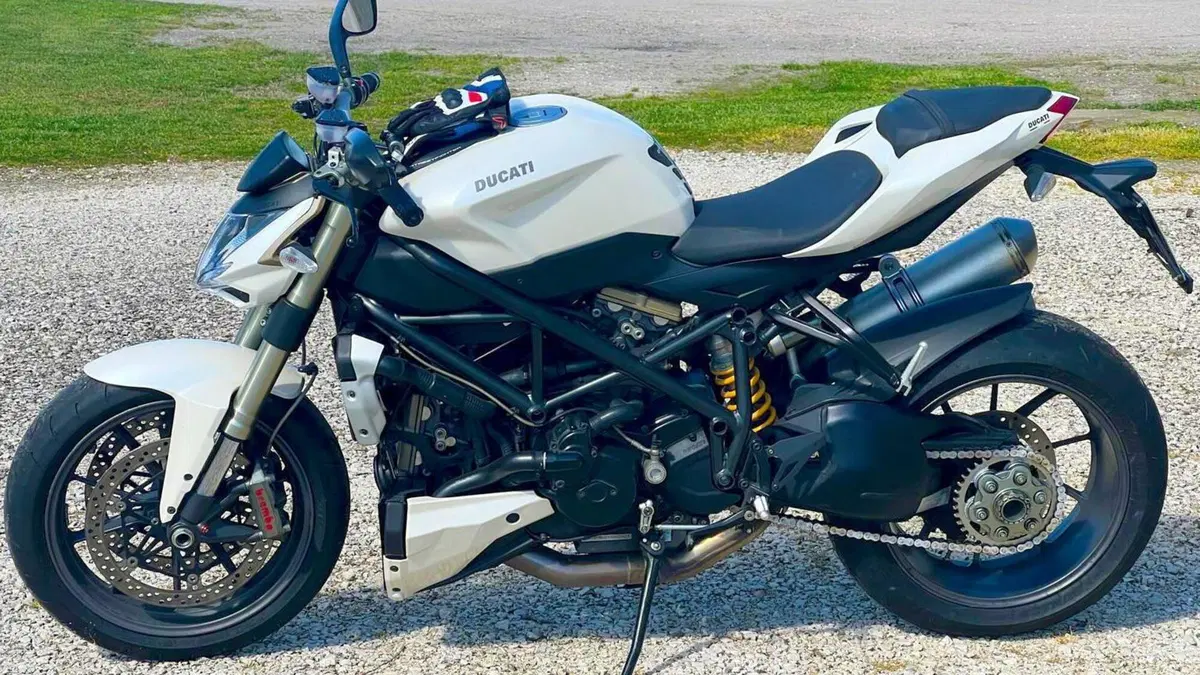 Ducati Streetfighter (2009 - 12)  (6)