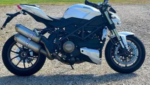 Ducati Streetfighter (2009 - 12)  (2)