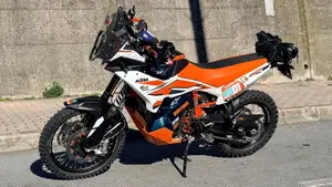 KTM 890 Adventure R (2023 - 24)  (9)