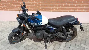 Royal Enfield HNTR 350 (2022 - 26)  (2)