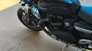 Triumph Speed Twin 1200 (2021 - 24)  (2)
