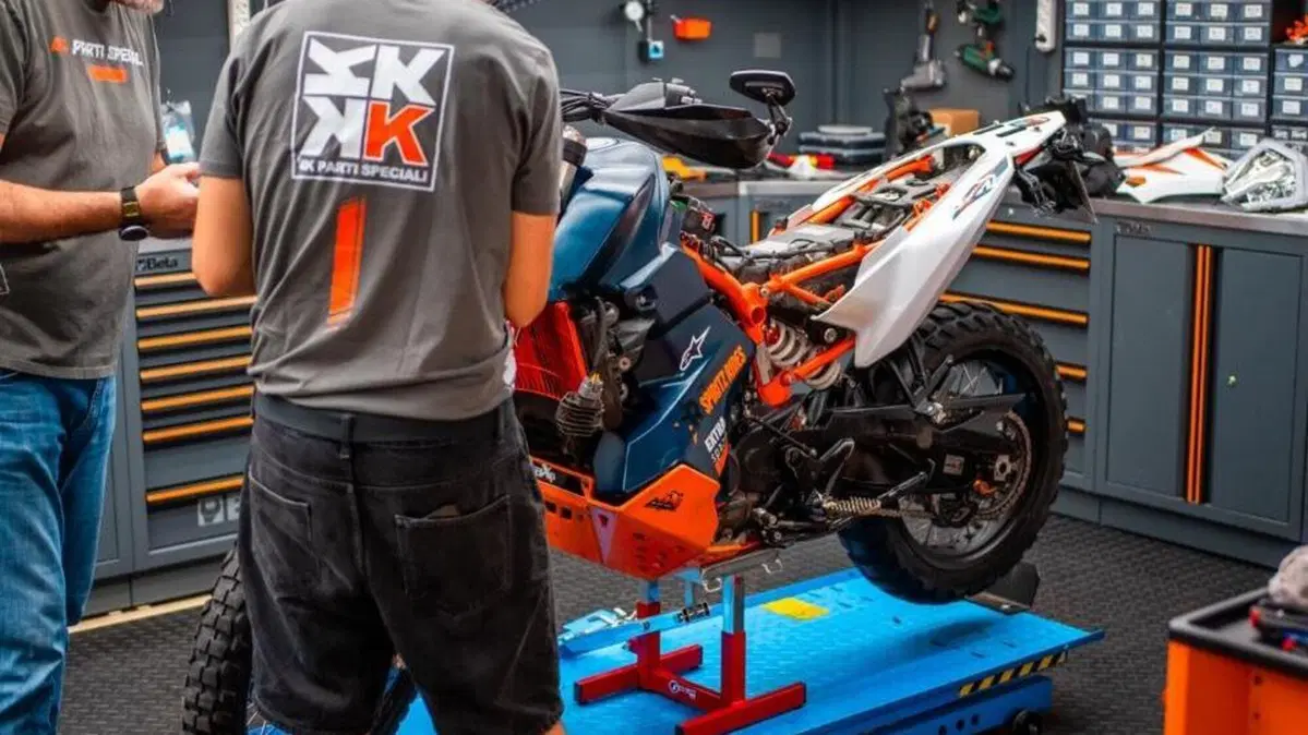 KTM 890 Adventure R (2023 - 24)  (12)
