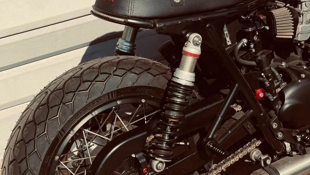 Triumph Bonneville T100 (2001 - 07)  (12)
