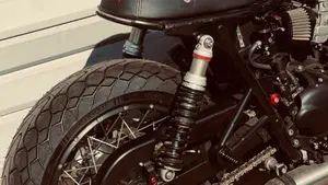 Triumph Bonneville T100 (2001 - 07)  (12)