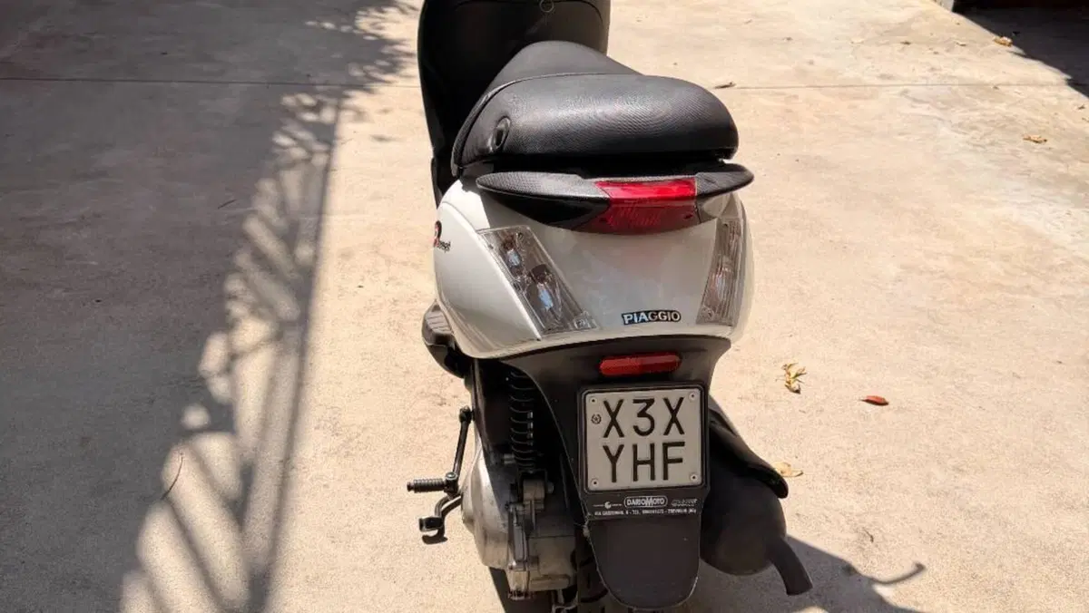 Piaggio Zip 50 2T (2000 - 18)  (4)