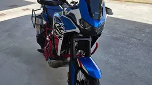 Honda Africa Twin CRF 1100L (2022 - 23)  (3)