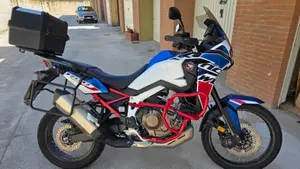 Honda Africa Twin CRF 1100L (2022 - 23)  (5)
