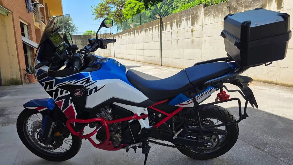 Honda Africa Twin CRF 1100L (2022 - 23)  (8)