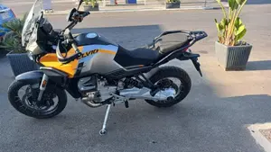 Moto Guzzi Stelvio (2024 - 26)  (7)
