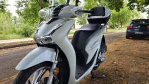 Honda SH 150i (2020 - 23)  (3)