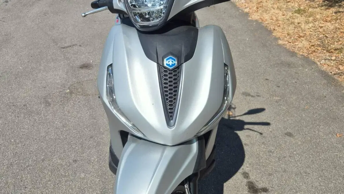 Piaggio Beverly 400 S ABS-ASR (2021 - 24)  (2)