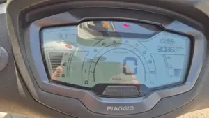 Piaggio Beverly 400 S ABS-ASR (2021 - 24)  (4)