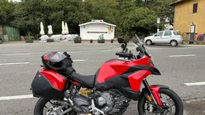 Ducati Multistrada V2 (2025 - 26)  (2)