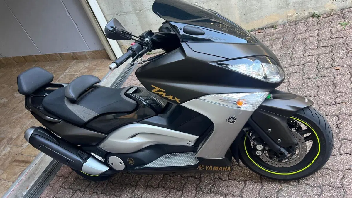 Yamaha T-Max 500 Tech Max (2011 - 13)  (2)