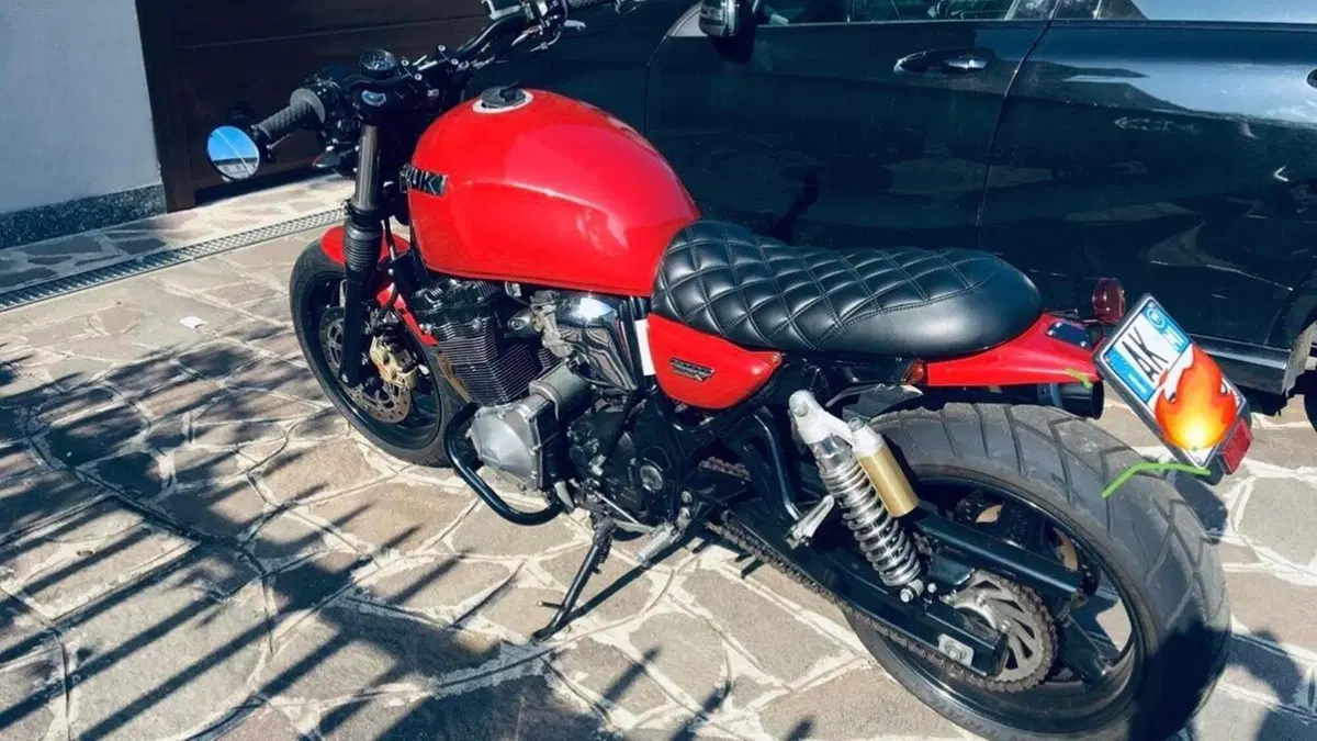 Suzuki GSX 1200  (7)