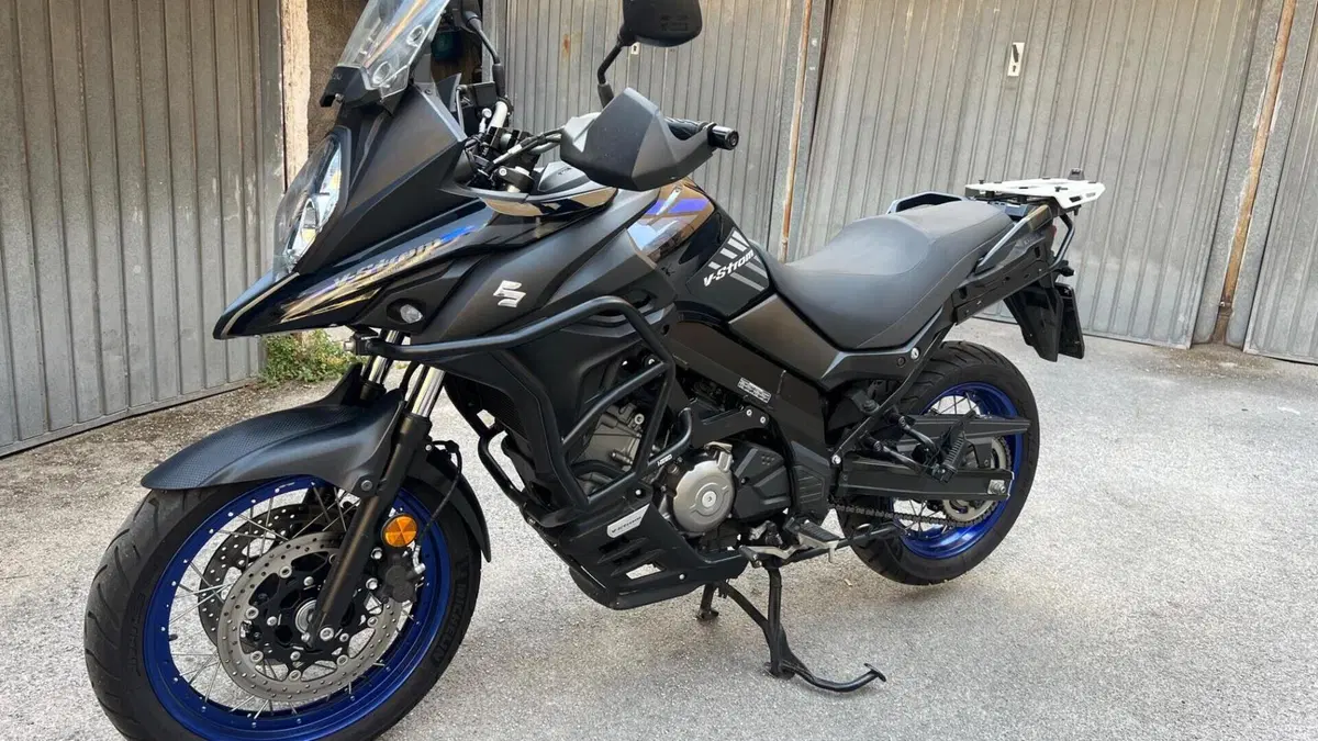 Suzuki V-Strom 650XT (2021 - 25)  (2)