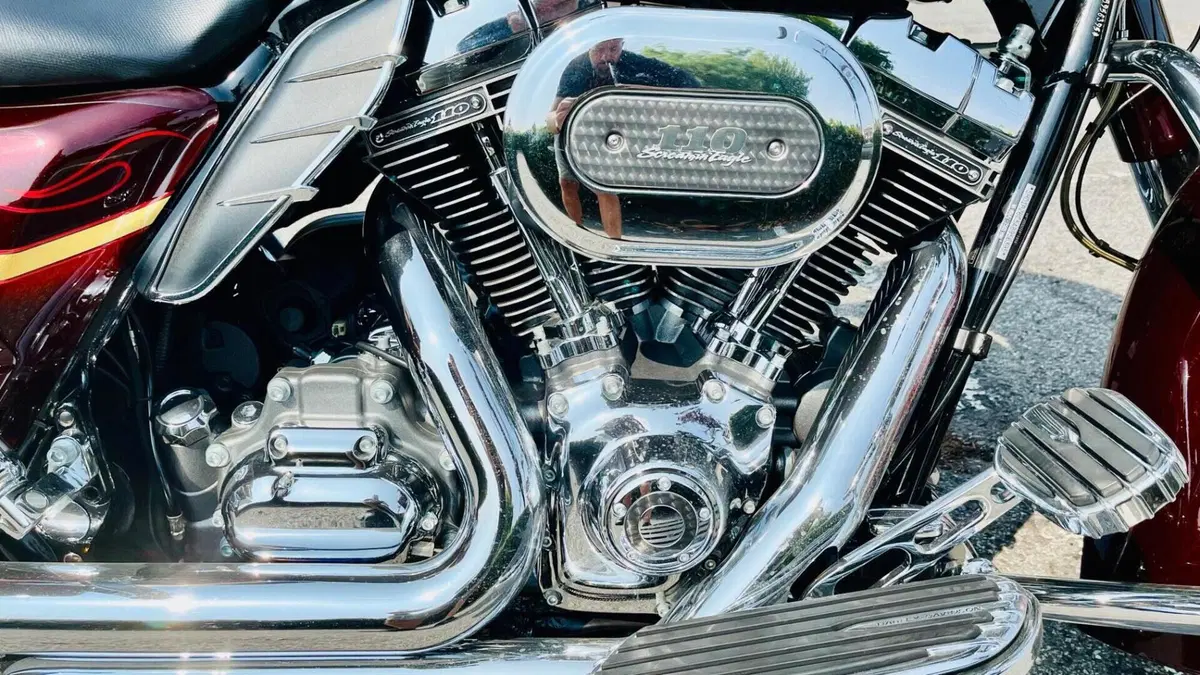 Harley-Davidson 1800 Street Glide (2010 - 11) - FLHXSE  (8)