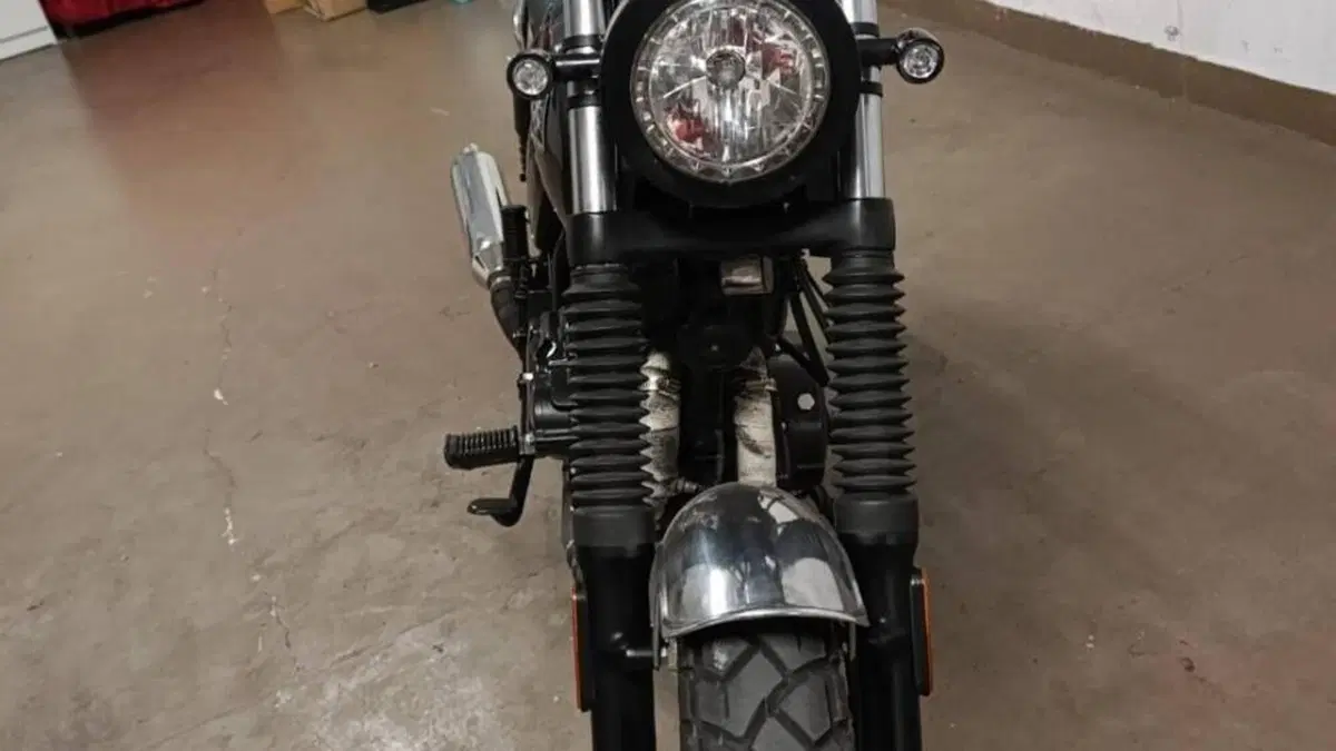 Brixton Motorcycles Saxby 250 (2019)  (3)