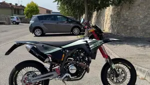 Fantic Motor Motard 125 Competition 4t (2020)  (4)