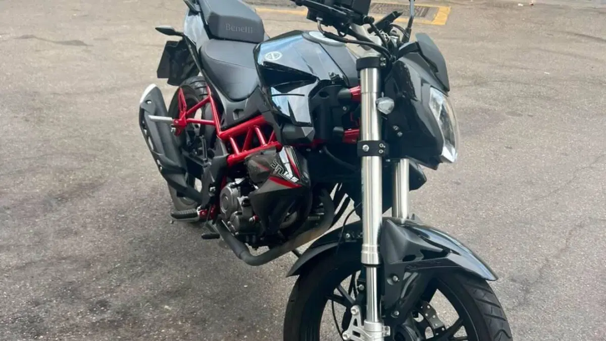 Benelli BN 125 (2021 - 25)  (2)