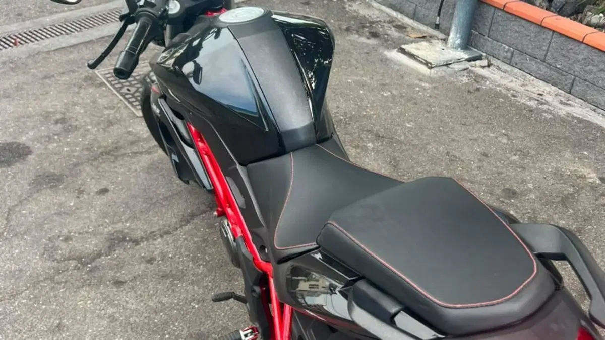 Benelli BN 125 (2021 - 25)  (3)