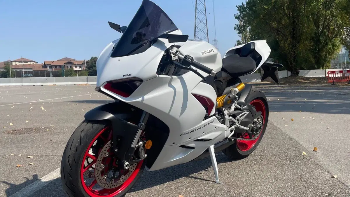 Ducati Panigale V2 (2021 - 24)  (2)