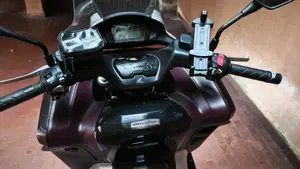 Honda Integra 700 (2011 - 13)  (7)