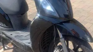 Kymco People 125i GT (2010 - 17)  (3)