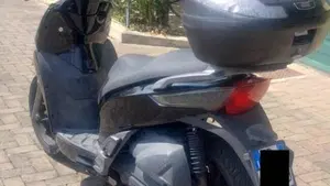 Kymco People 125i GT (2010 - 17)  (6)