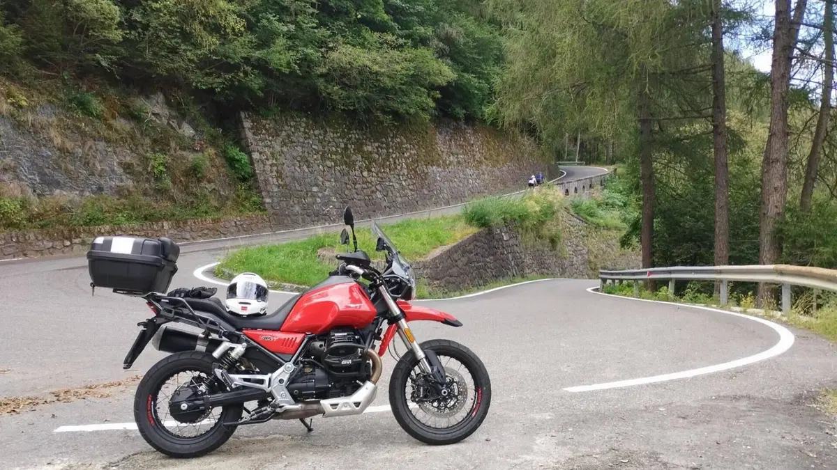 Moto Guzzi V85 TT (2019 - 20)  (6)