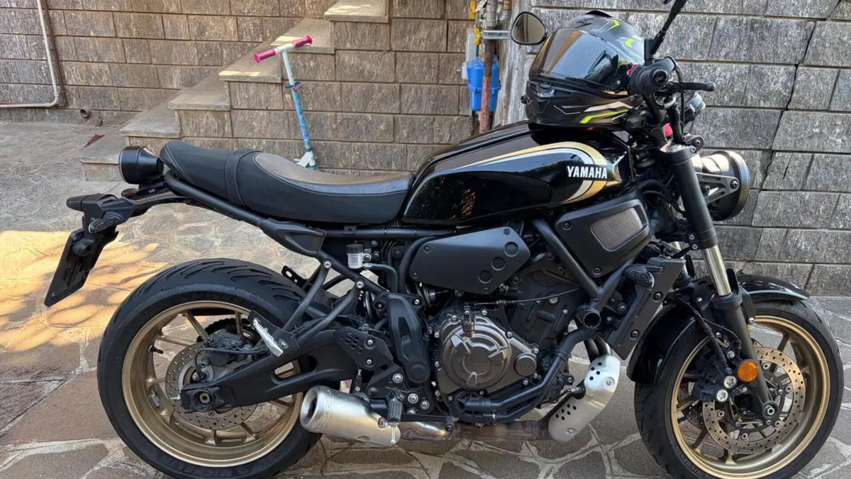 Yamaha XSR 700 (2022 - 26)  (2)