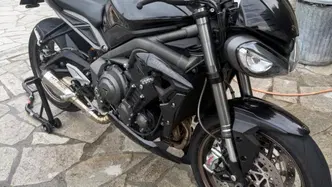 Triumph Street Triple RS (2020 - 22) usata