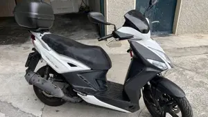 Kymco Agility 125 R16 + (2015 - 17)  (3)