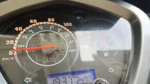 Kymco Agility 125 R16 + (2015 - 17)  (4)