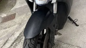 Kymco Agility 125 R16 + (2015 - 17)  (8)