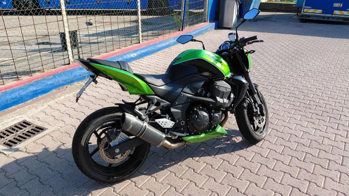Kawasaki Z 750 (2007 - 14)  (4)